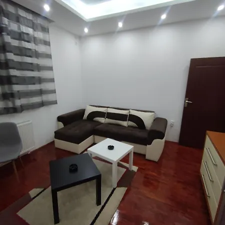 Nis Apartment 아파트 *